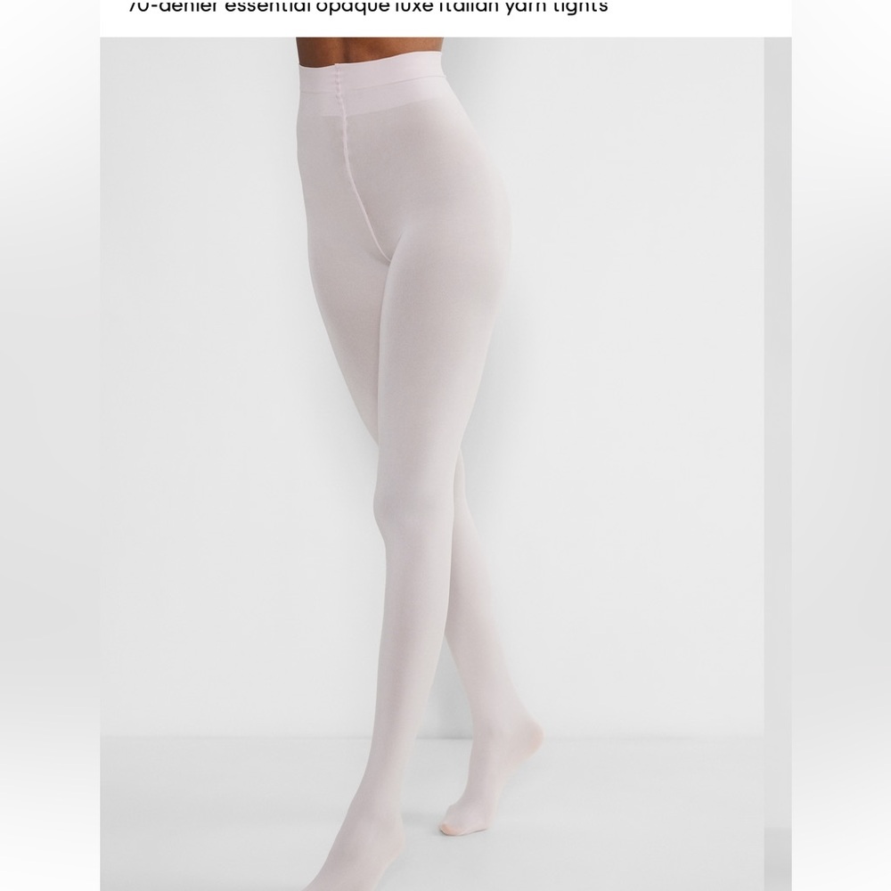 Aritzia Everday Opaque Tights Medium Sugarplum Lilac Medium